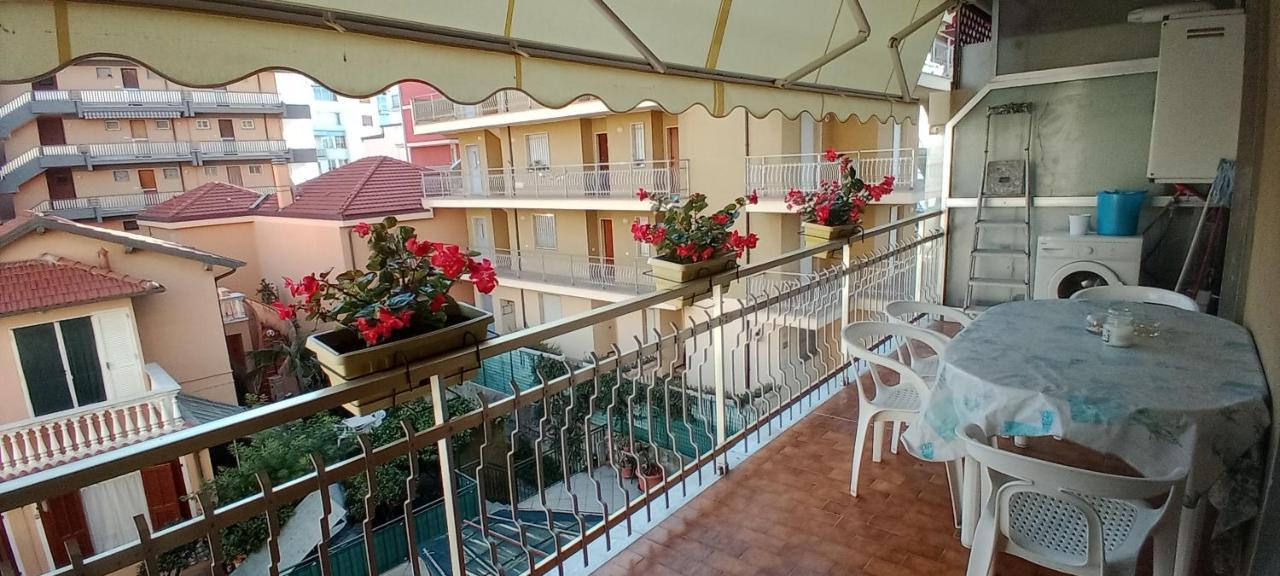 Appartamento Giusy Ventimiglia Exterior photo