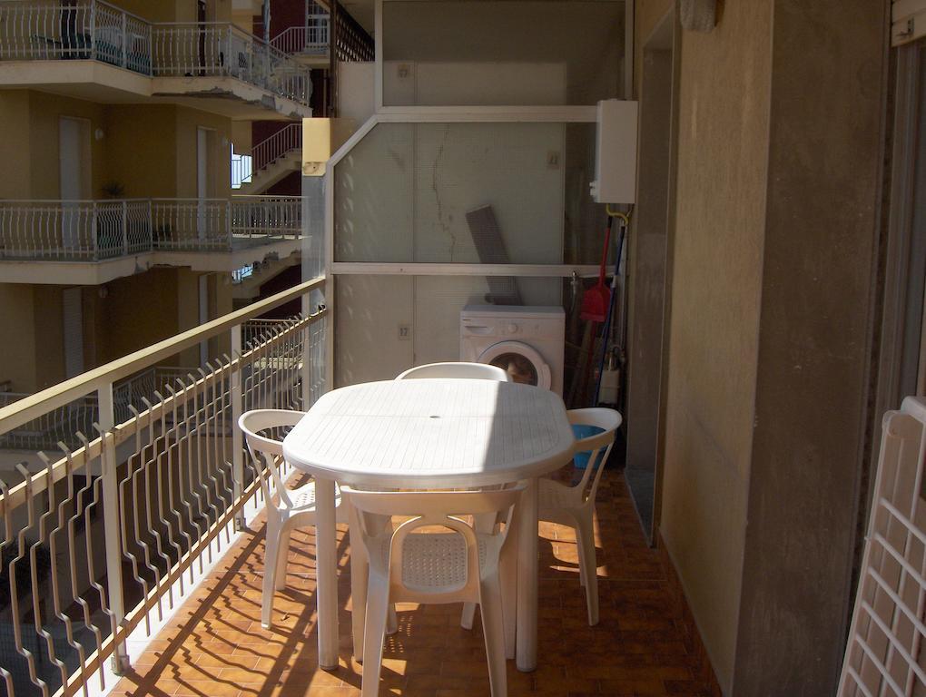 Appartamento Giusy Ventimiglia Exterior photo
